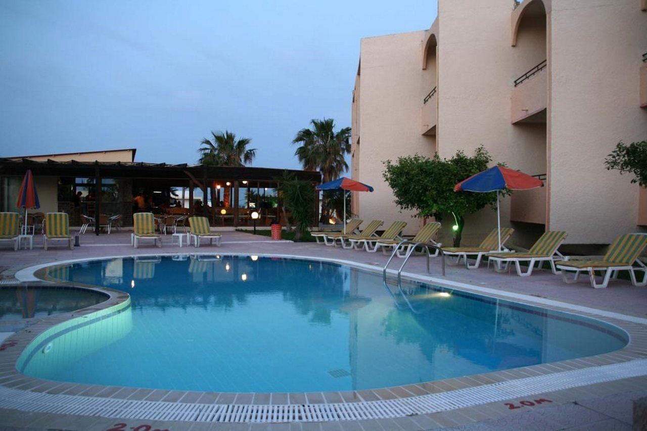 Hotel Sevastos 2*